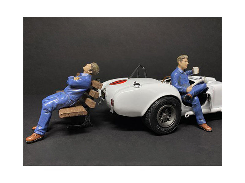 Sitting Mechanics 2 piece   Model Auto Mechanic Figure Automotive Repair