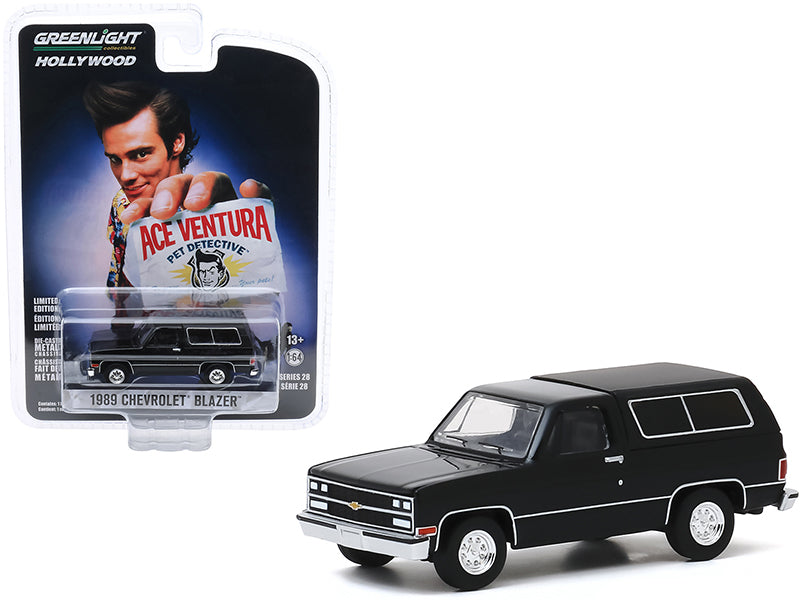 Brand new 1/64 scale diecast car model of 1989 Chevrolet Blazer Black Ace Ventura: Pet Detective 1994 Movie Hollywood Series Release 28 die 