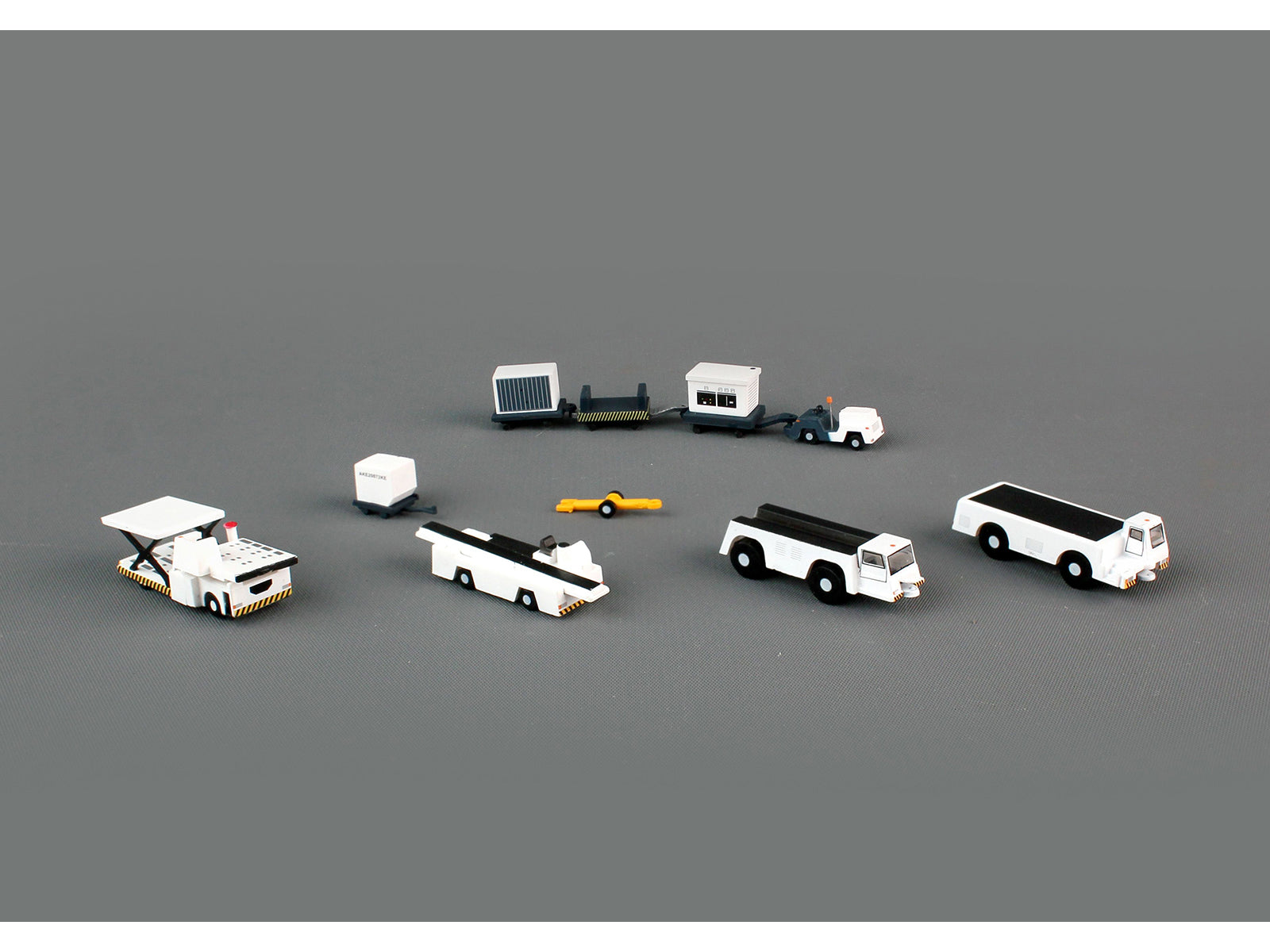 >Brand new diecast models of&nbsp;Airport Support Equipment Set of 10 pieces "Gemini 200" Series&nbsp;die cast models by GeminiJets.</li>
<