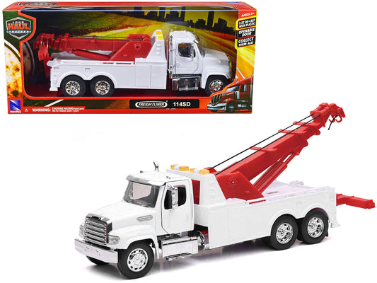 Freightliner 114SD Tow  White Diecast Model Tow Truck 